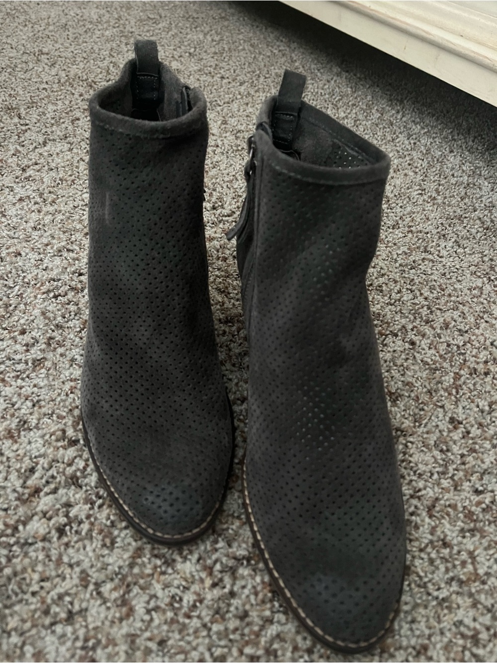 Dolce Vita Womens Black Perforated Ankle Boots